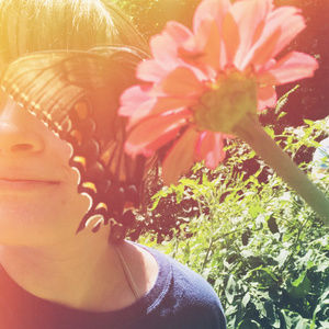 Meet your Posher, Caitlin